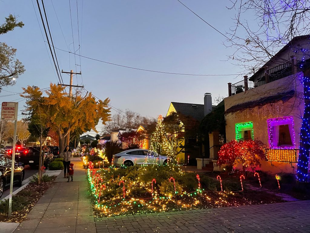 Experience the Best East Bay Holiday Lights in Alameda Bring your