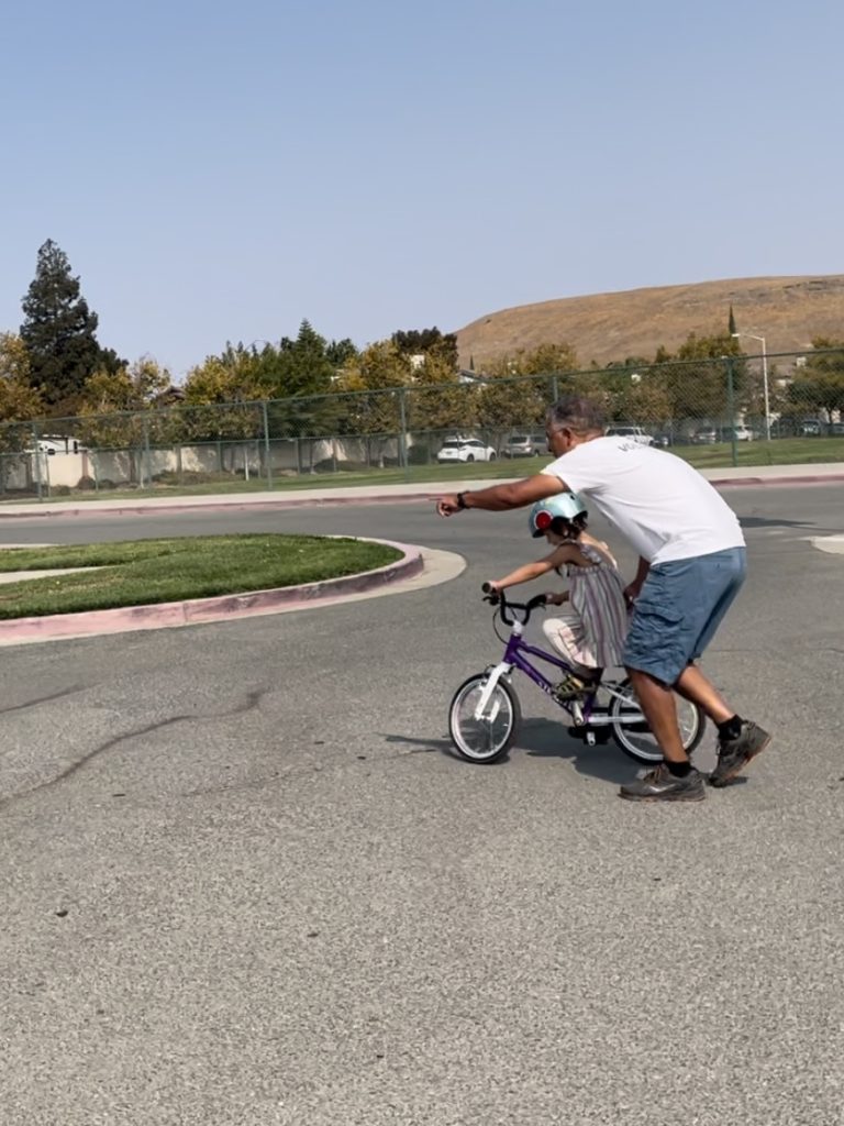 Teach Your Kid How to Ride a Bike in a Day (woom 3 Bike Review)