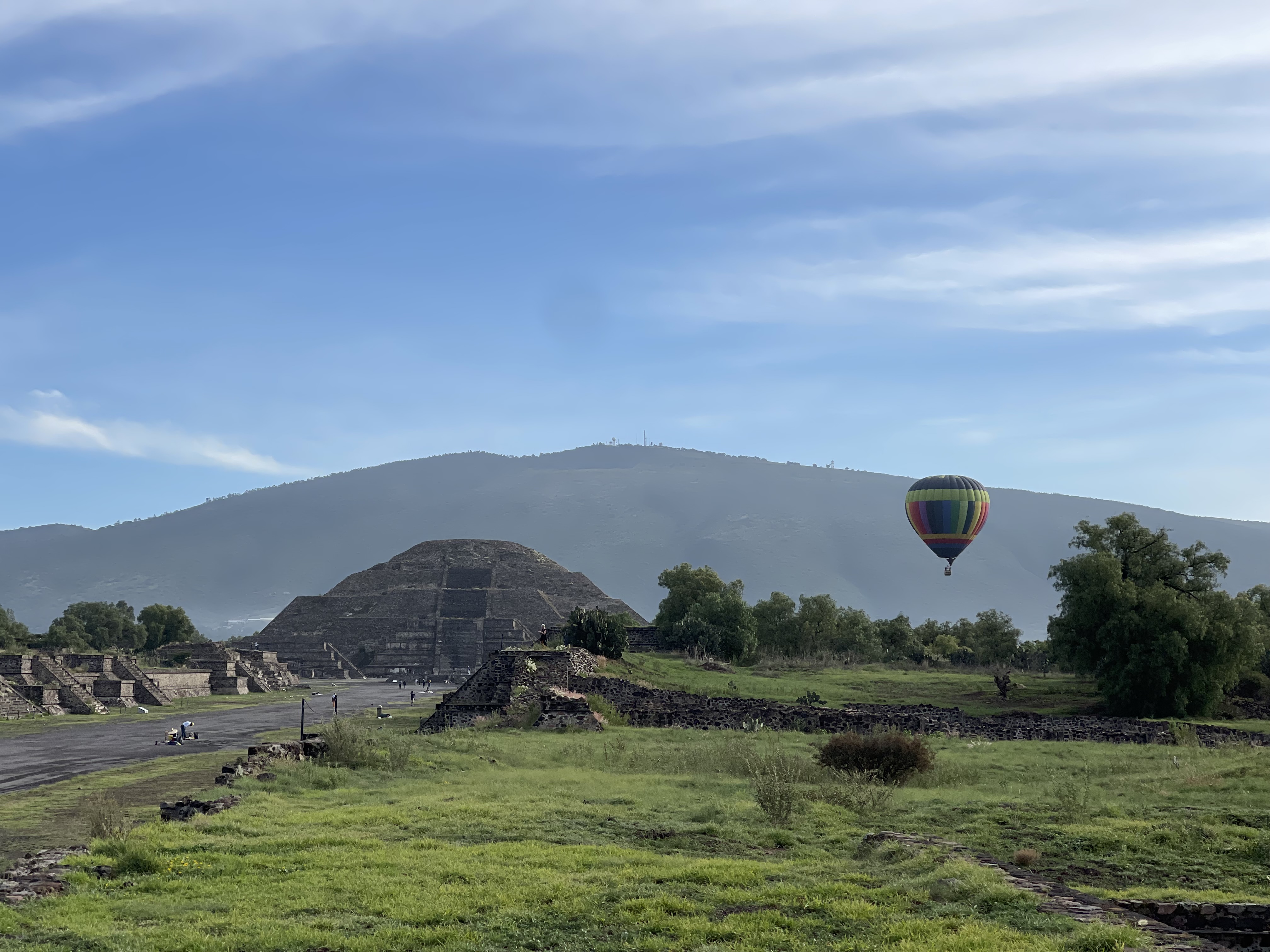 teotihuacan calzada moon
