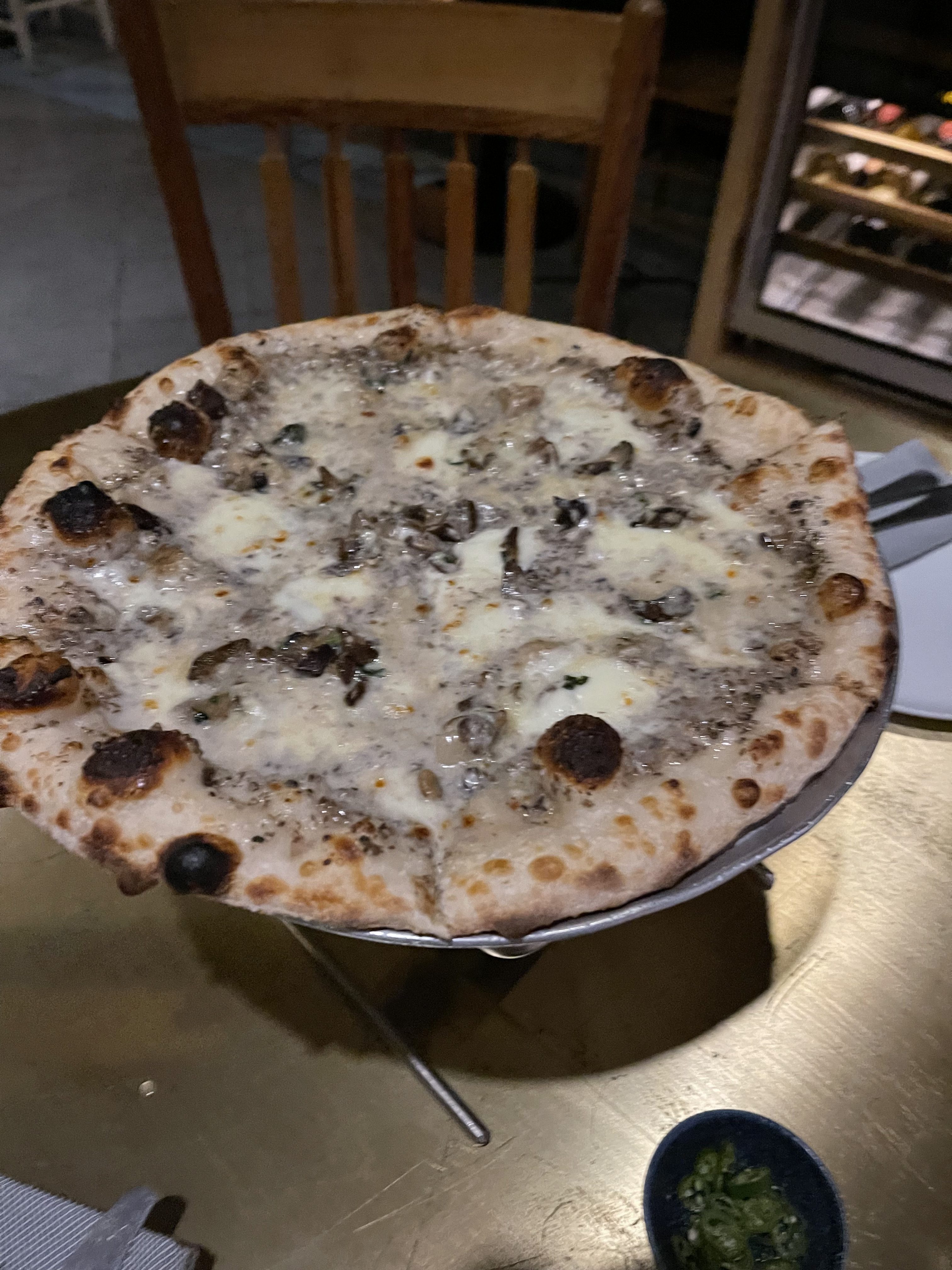 the mushroom pizza, drool!