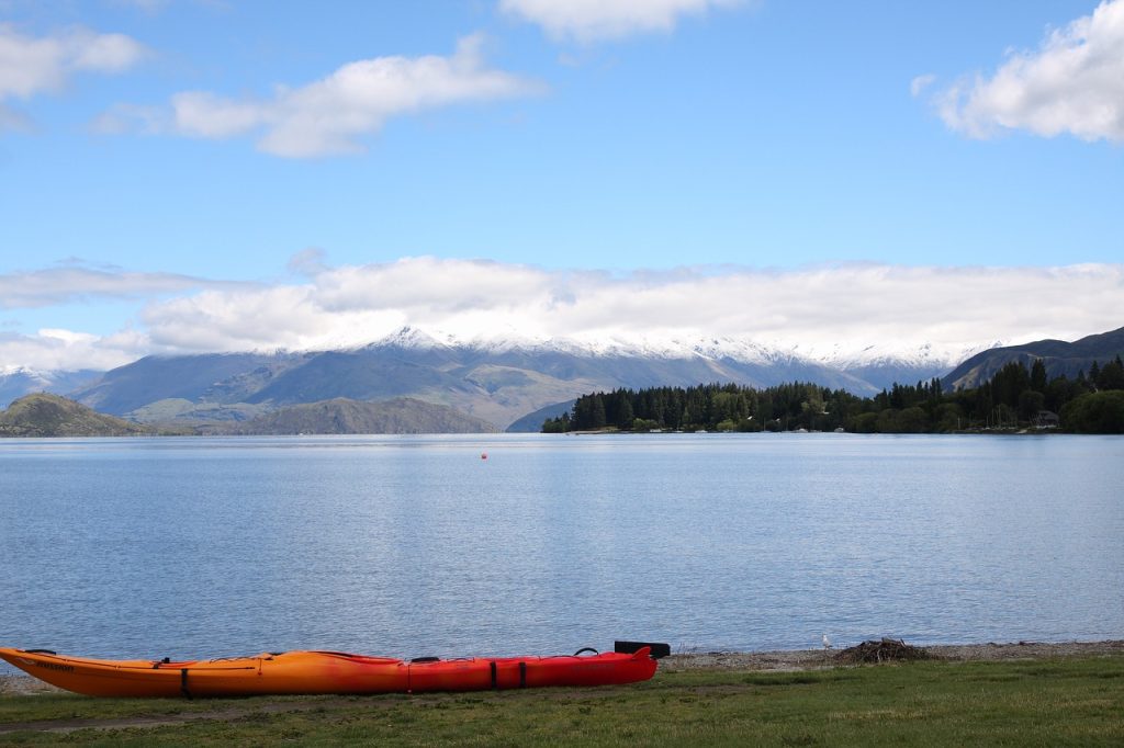 lake, kayak, new zealand-5798396.jpg