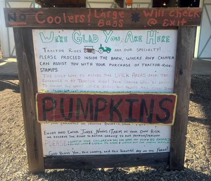 A sign with rules for the pumpkin patch at Three Nunns Farm in Brentwood, CA